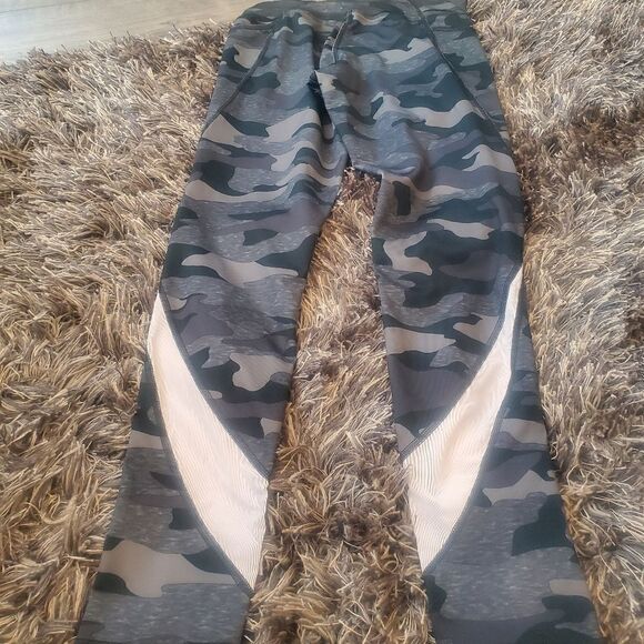 Girls Workout Leggings Size 10-12 - Picture 4 of 4